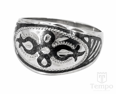Серебряное кубачинское кольцо с чернью и гравировкой «Пересечение» 