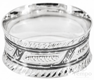 Серебряное кольцо для салфеток «Праздник»
