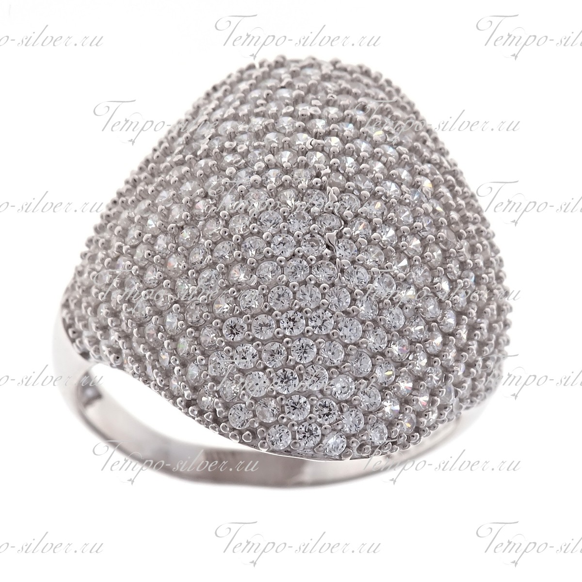 Кольцо из серебра выпуклой формы с россыпью камней по всей широкой поверхности цена