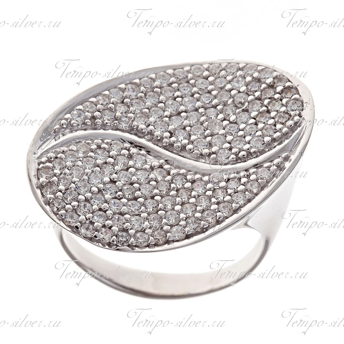 Кольцо из серебра с плоским овалом, украшенный россыпью белых камней цена