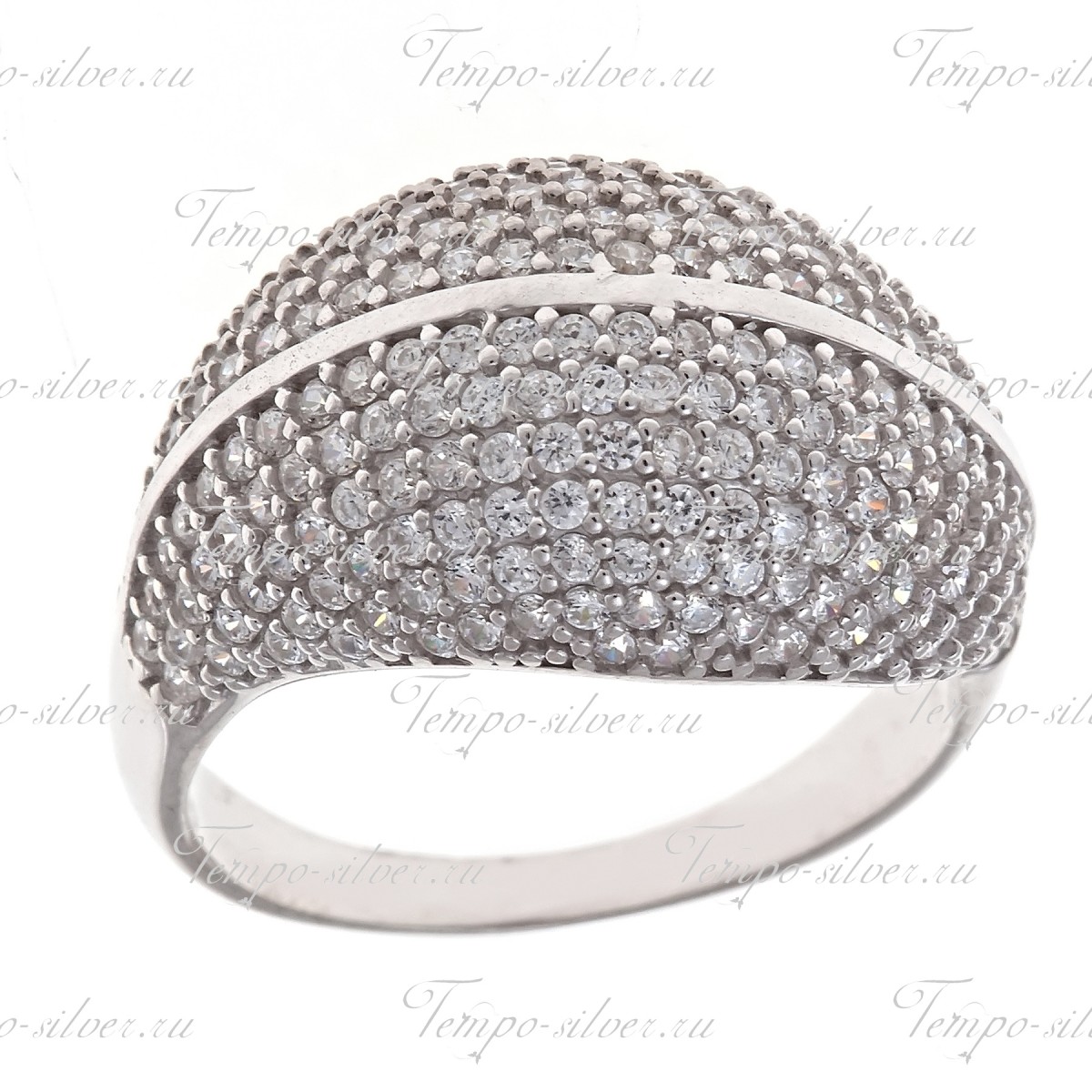 Кольцо из серебра в форме выпуклого лепестка, украшенного белыми камнями цена
