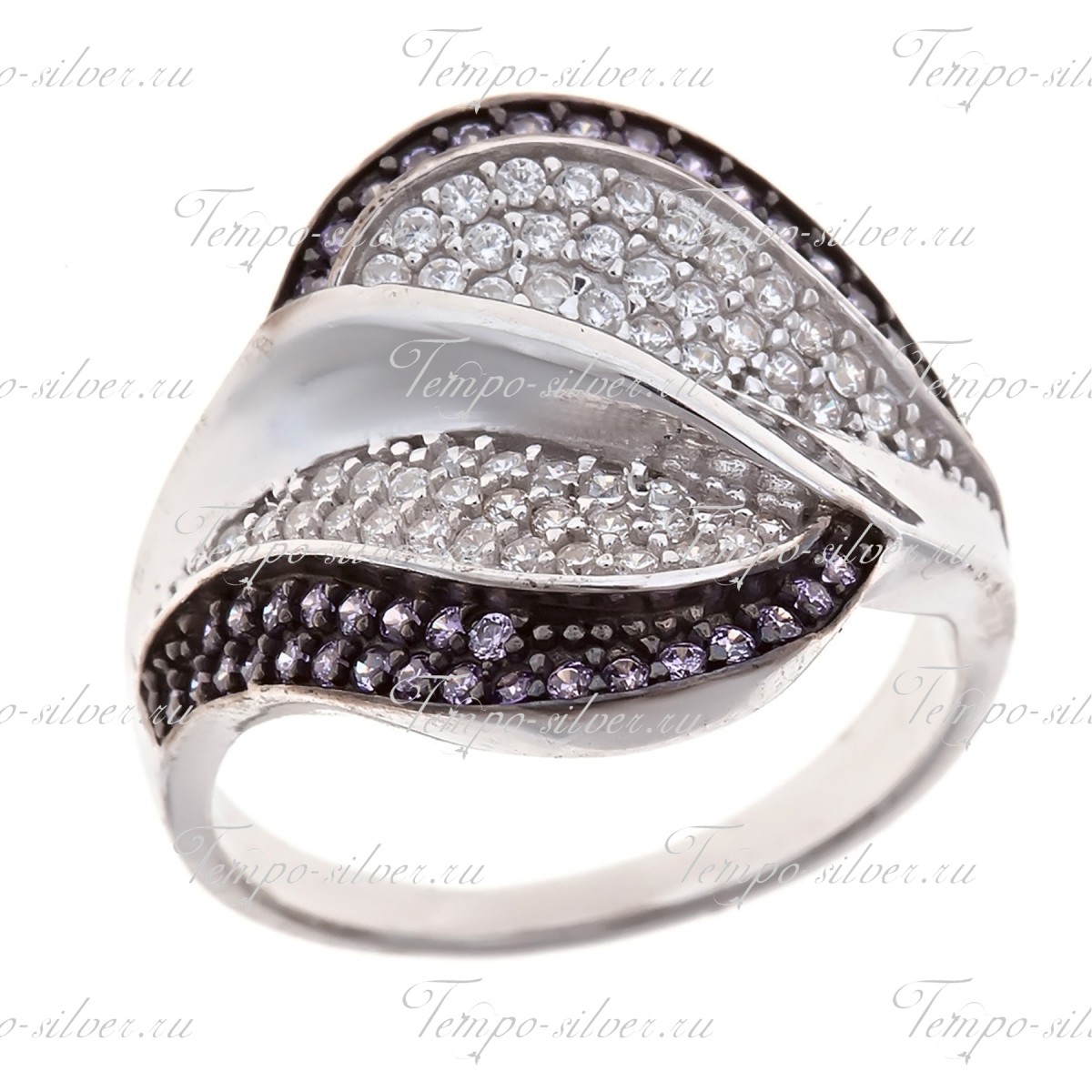 Кольцо из серебра широкой формы с волнообразными дорожками из белых и фиолетовых камней