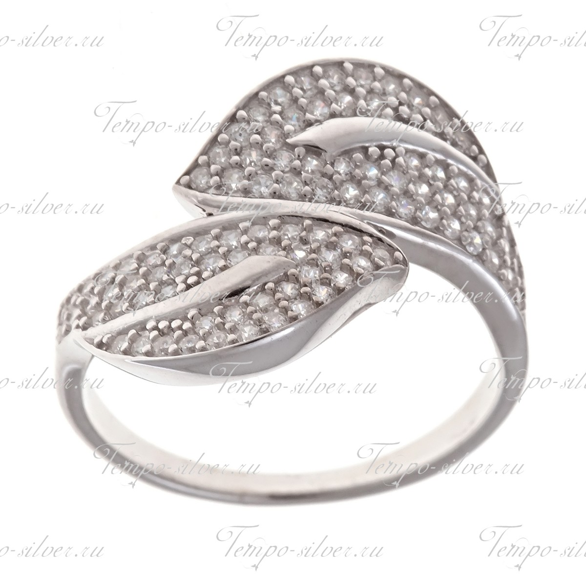 Кольцо из серебра с двумя пересекающимися лепестками из белых камней цена