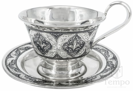 Чашка с блюдцем серебряная на 150 мл «Вечность»