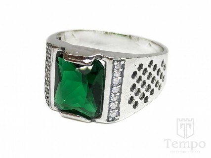 Перстень серебряный с большим зеленым камнем