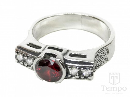 Перстень серебряный Погоны с красным камнем