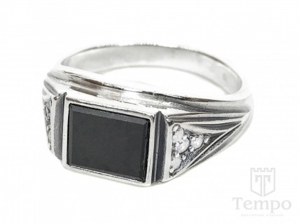 Перстень серебряный с агатом и треугольными накладками