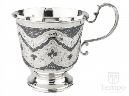 Серебряная чайная чашка Горы на 250мл