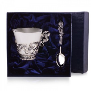 Серебряная чайная чашка Натюрморт с ложкой на 150мл