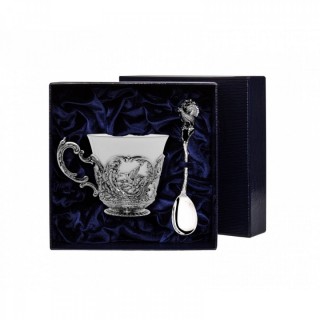 Серебряная чайная чашка Королевская охота с чернением с ложкой на 200мл