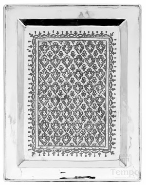 Серебряный прямоугольный поднос с чернью и гравировкой «Палас»