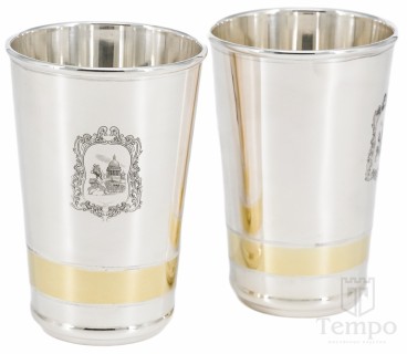 Пара серебряных стаканов с позолотой «Санкт-Петербург» по 185 мл